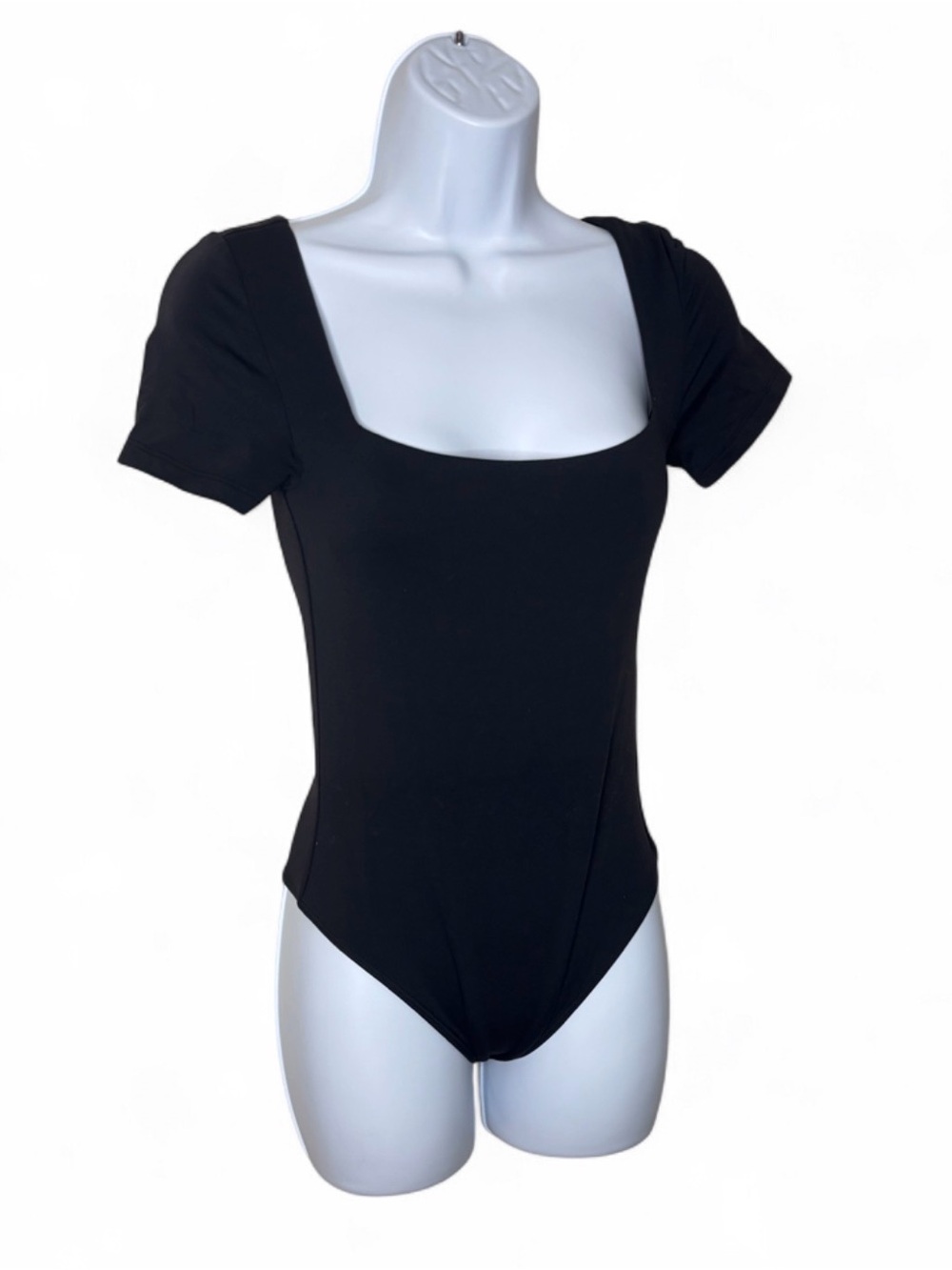 Aritzia Babaton Original Contour Manner Squareneck Bodysuit Black Short Sleeve S